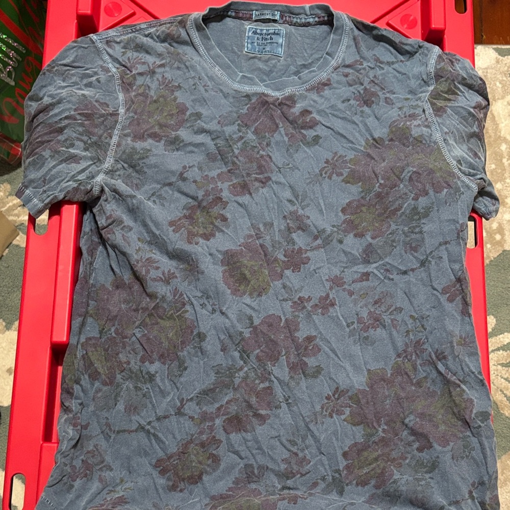 Abercrombie & Fitch Blue Garment Dyed Floral Tee